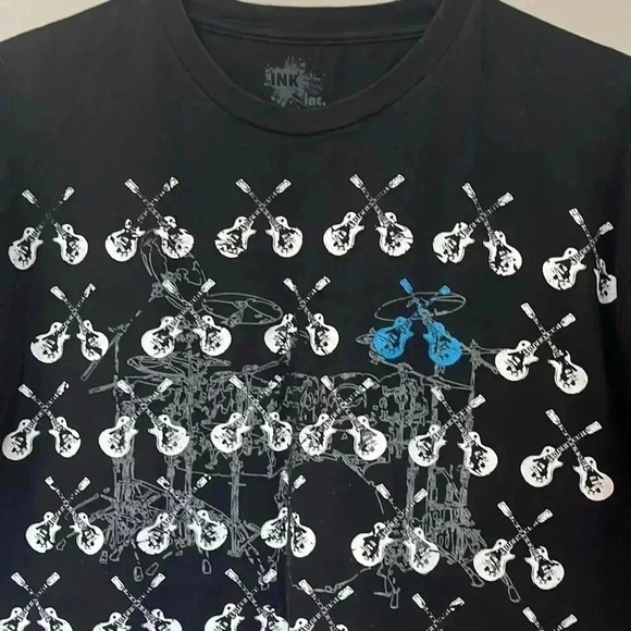 ❤️2/$30❤️[L] Vintage Ink  Inc. Guitar T-Shirt Short Sleeve Retro Mens-NWOT - Picture 2 of 4